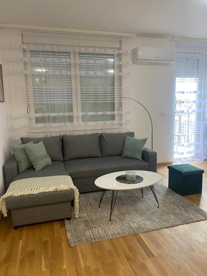 Angel Apartment Суботица Экстерьер фото