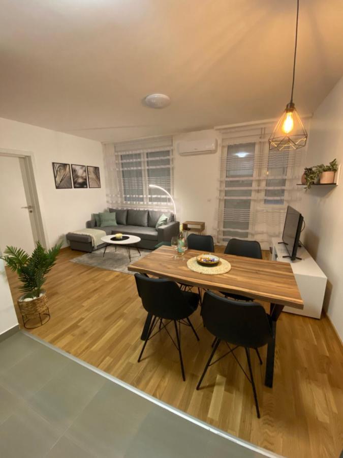 Angel Apartment Суботица Экстерьер фото